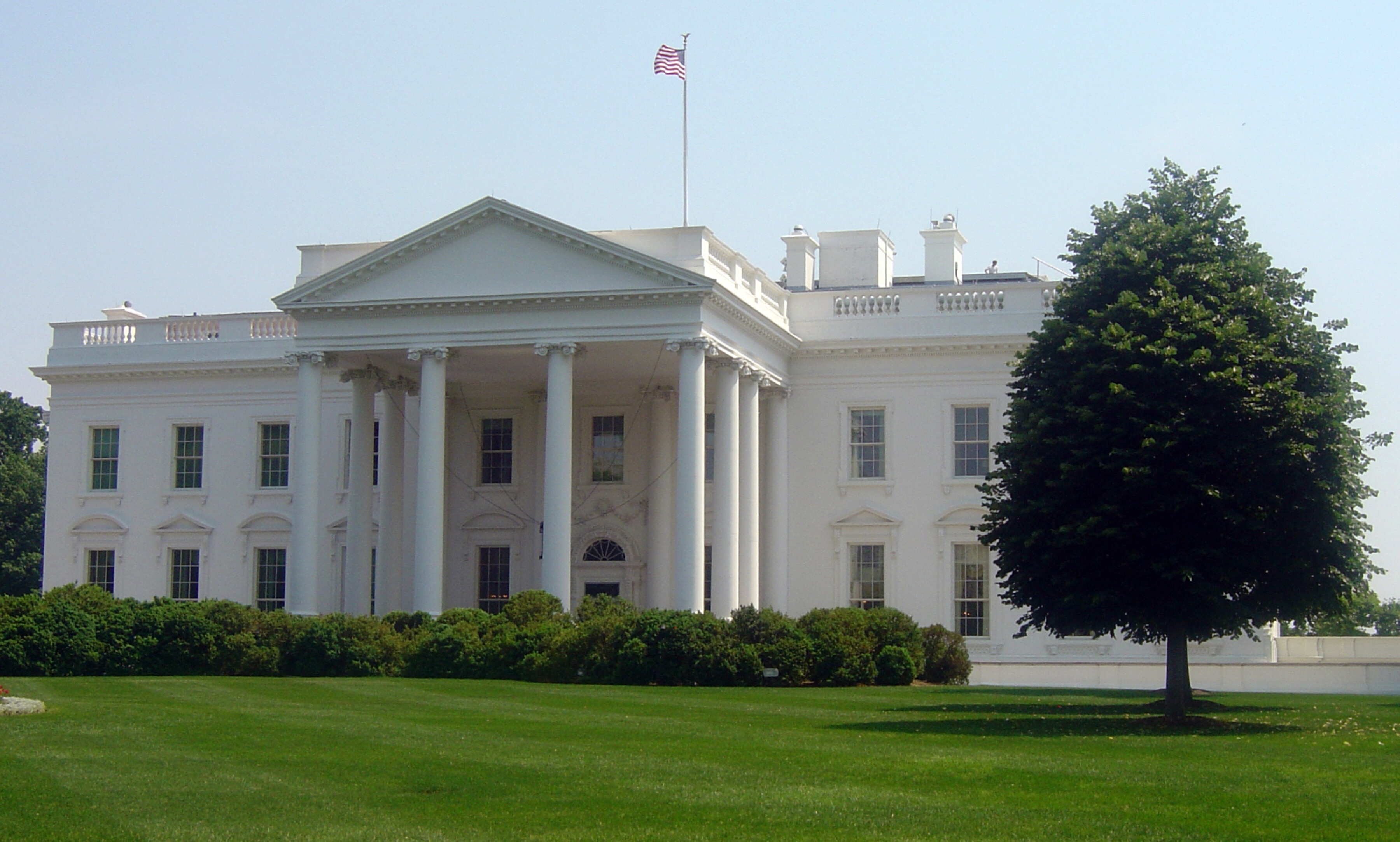 A bipartisan trio of senators unveiled new legislation July 20 to try to claw back war powers from the executive branch