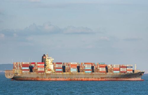 China-US ocean freight rates hold steady as post-holiday space tightens