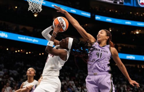 Gabby Williams scored 17 points and Golden State played stellar defense to beat the Atlanta Dream 67-62 on Saturday and even the WNBA Finals at 2-2.