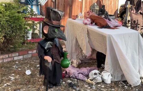 Transforming their home into a free community haunted house has been a 20-year-tradition for a San Leandro family — but recent thefts of expensive decorations have put a damper on their Halloween spirit.